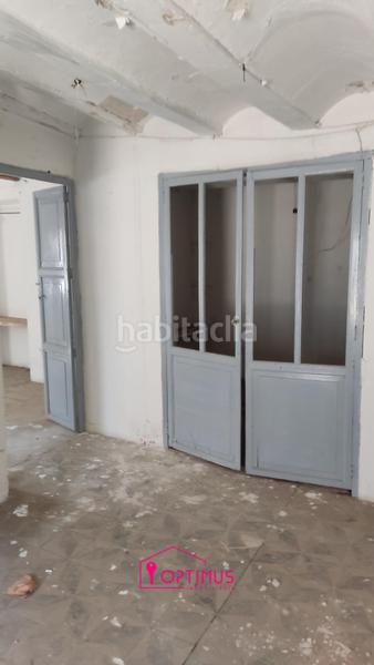 Foto ccc90d75-117c-4d11-8814-d093baea9b19. Edifici a Segorbe