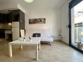 Flat in Calle AMPARO BALLESTER 27