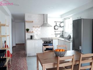 Location Appartement  Carrer actor llorens. Bonito y luminoso piso de cuatro habitaciones