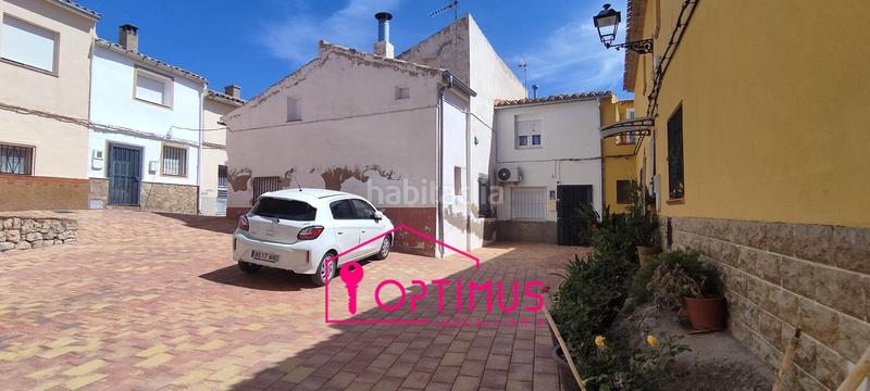 Foto 2892d00d-368d-4b46-b6a0-daae16c54c50. Reihenhaus in Jarafuel