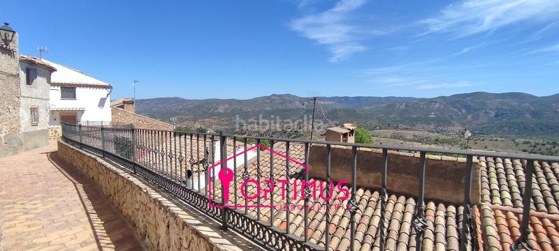 Foto 5911914a-7b91-4105-aeef-85c8dd89ffc6. Reihenhaus in Jarafuel