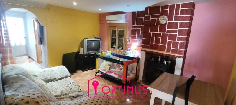 Foto 945c33f5-5524-48b7-9318-73f05b002959. Reihenhaus in Jarafuel