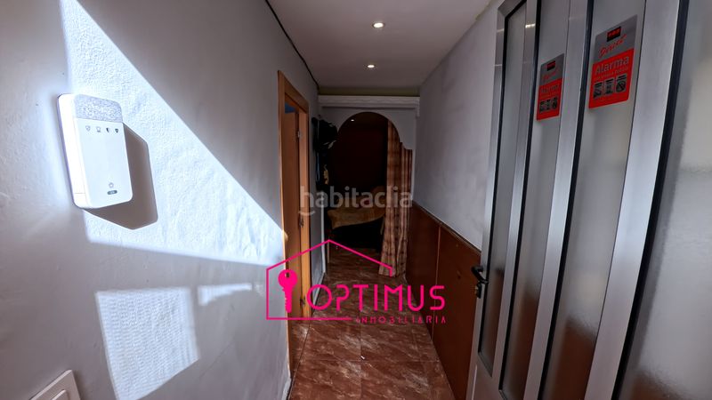 Foto a47dcae9-348b-4f86-9fe5-5dd4d4ed051c. Casa adossada a Jarafuel