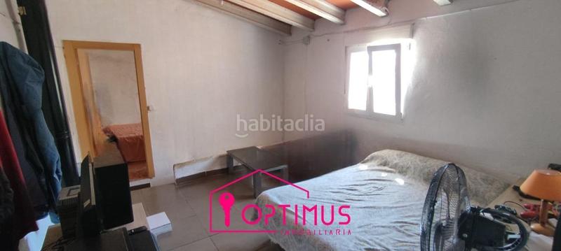 Foto ce61df55-c3b7-47f1-aaea-445d04ea4f98. Reihenhaus in Jarafuel