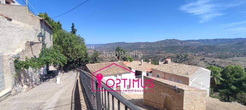 Foto ffa176ca-db02-4137-a1a0-7c7ecd92e507. Reihenhaus in Jarafuel