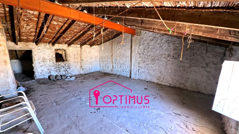 Foto 5bc0c219-d388-442d-925f-e11c05b2e70e. Casa adossada a Turís