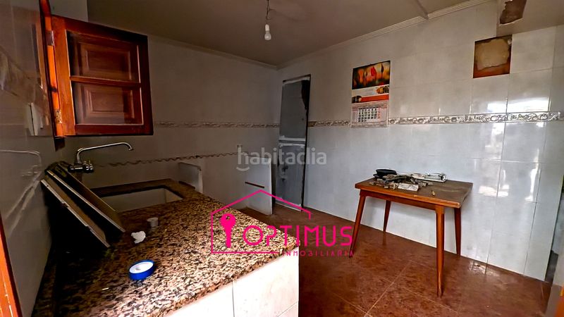 Foto 816dcb8a-b225-46c1-99bf-f7db376f63d0. Casa adossada a Turís