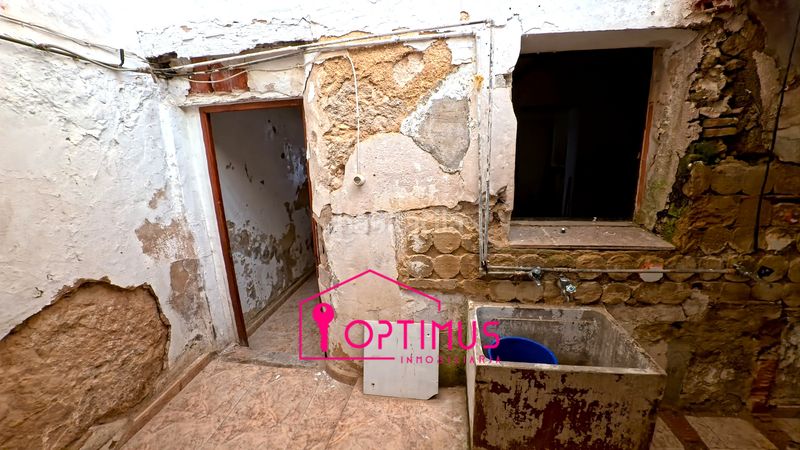 Foto a30cd8a2-10c6-44aa-a9d4-db07f06b1f65. Casa adossada a Turís