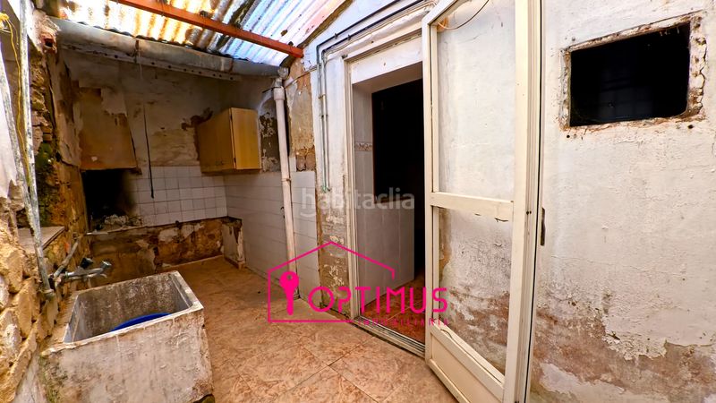 Foto b76aff63-7216-4bc9-814e-d8a78de9e278. Casa adossada a Turís