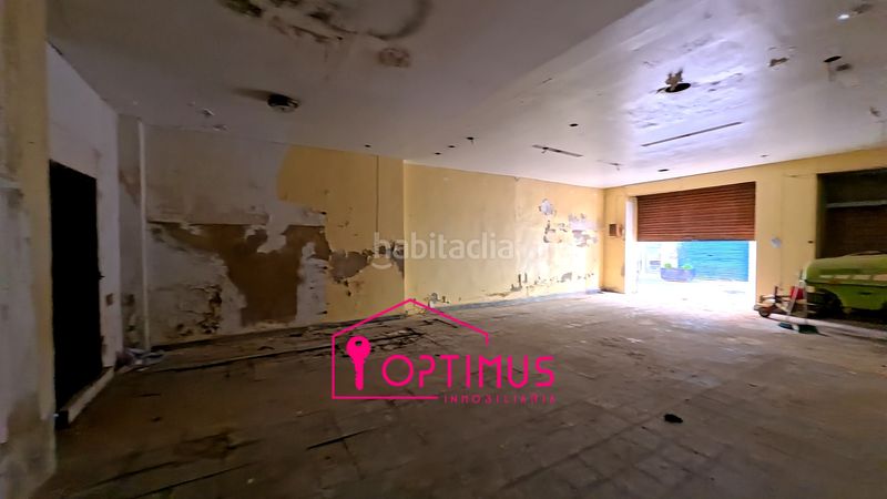 Foto f600f4a4-83b8-4c35-817b-136d269e9687. Edificio in Turís