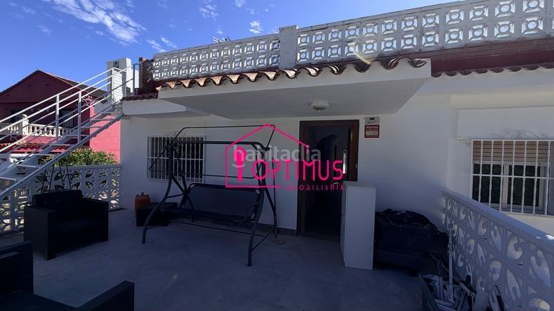 Foto b510ea69-bd29-452f-85bb-72fbcf334424. Chalet ? impresionante chalet con gran parcela, piscina y muchísimo potencial / montserrat ? en Turís
