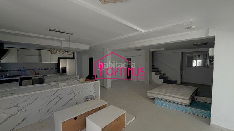 Foto c2d68fb6-cceb-4ba0-b157-2824d2354236. Chalet ? impresionante chalet con gran parcela, piscina y muchísimo potencial / montserrat ? en Turís