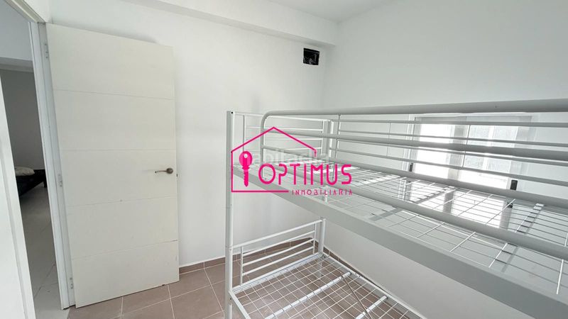 Foto e468a7c5-fca4-464b-9508-d1205b06b17e. Chalet ? impresionante chalet con gran parcela, piscina y muchísimo potencial / montserrat ? en Turís