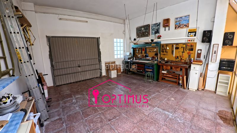 Foto f84903c0-114c-4381-9c17-bf9bb2ce9f7f. Xalet amb aparcament a Turís