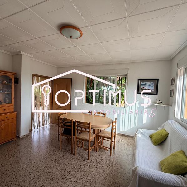 Foto f4e53cd3-eef0-440e-a148-a10b77dcd55b. Chalet in cami dels carasols 118 in Loriguilla