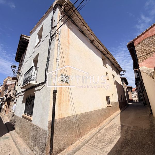 Foto a4ec051e-ad6e-4d90-b7c2-4b19cd66b591. Masia a calle del planillo 9 a Valbona
