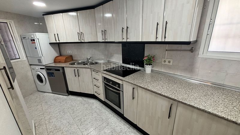 Foto ca7d0805-2491-4747-bc06-55534d9e783a. Apartament amb piscina a Playamar - Benyamina Torremolinos