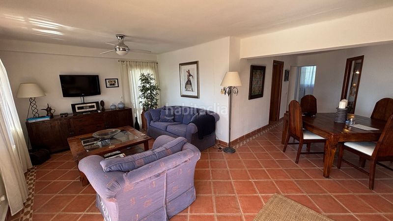 Foto 5bc0f8bd-f7a3-45bd-be40-2c47f26cdaf7. Apartament amb calefacció piscina a Playamar - Benyamina Torremolinos