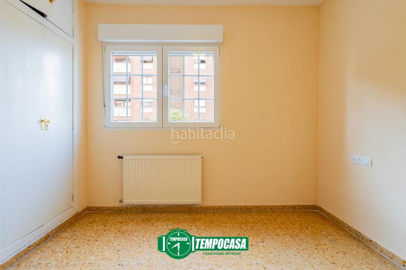 Foto ee6d3b1d-1d3f-46e2-913c-e210e4ab5daa. Pis a carrer d'almàssera 3 a Terramelar Paterna