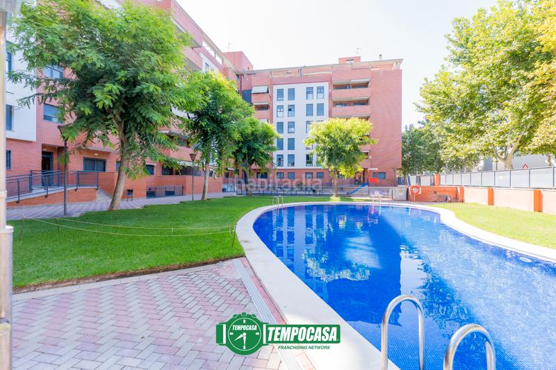 Foto cbbfcc10-02c8-4447-b32b-23f2be0fe260. Appartamento con riscaldamento parcheggio piscina in Paterna