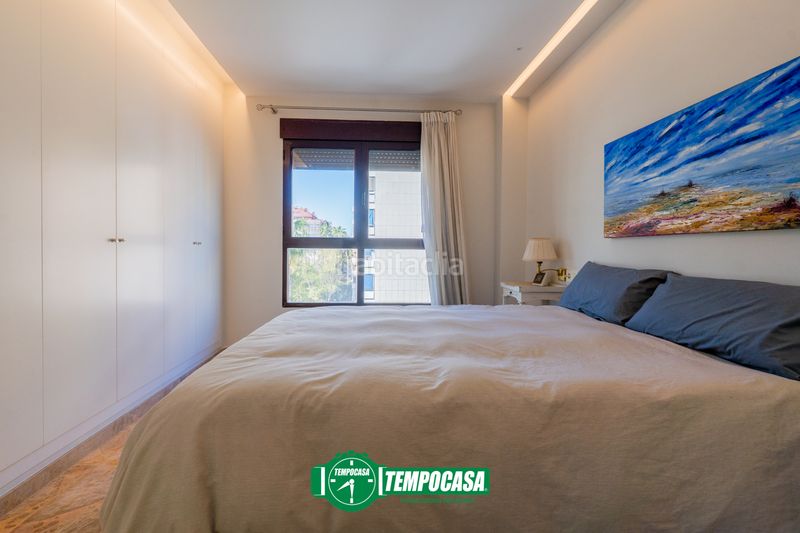 Foto a6a4bb75-7224-4c8a-a6d8-6859206ea3a2. Pis amb xemeneia calefacció aparcament a Mestalla Valencia