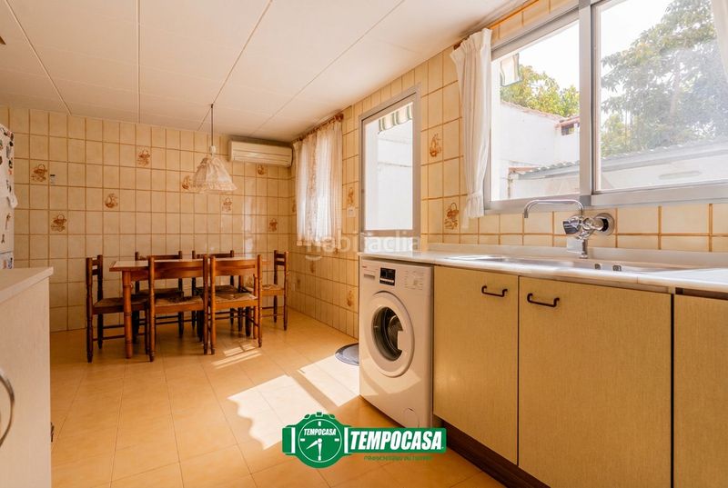 Foto 43bc197c-d1d4-44cc-8364-97a8383298ac. Casa amb xemeneia calefacció a Llombai