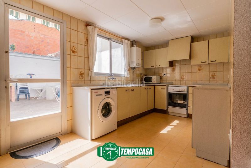 Foto bdc6e7ca-8c1c-4c4f-80cb-c55fca07ba3a. Casa amb xemeneia calefacció a Llombai