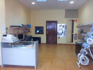 Local commercial  Doctor fleming. Se vende local