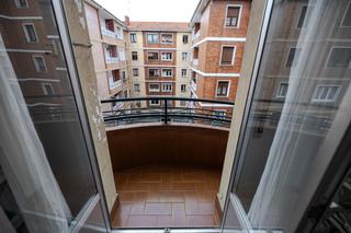 Appartement  Cervantes. Se vende piso en zona la txitxarra