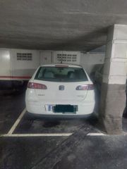 Aparcament cotxe a LAS VIÑAS