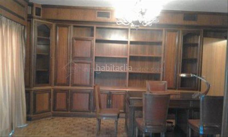 Foto fd684e54-fec1-4f52-a6be-332525d2b970. Rent office space with heating in Centro Cáceres