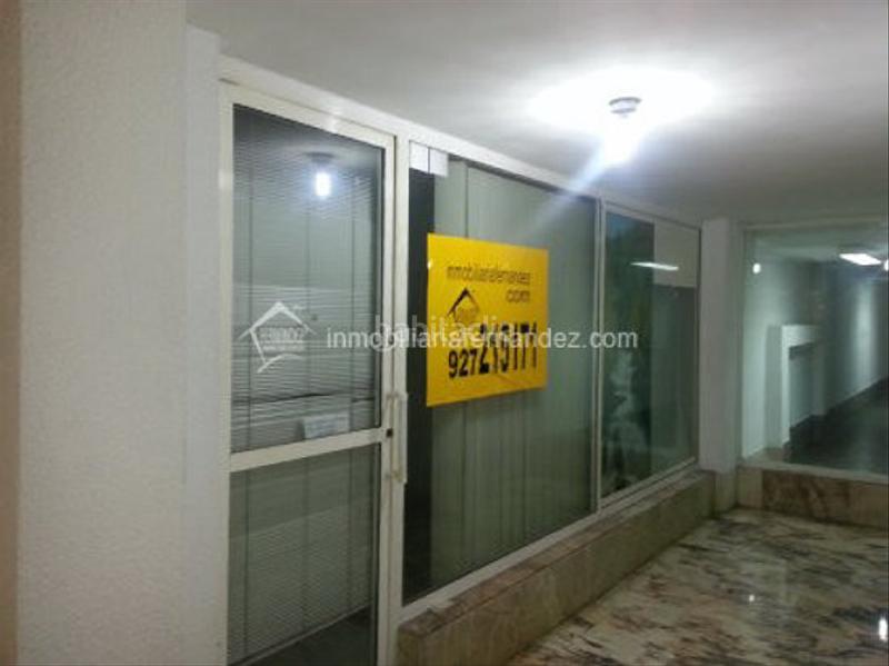 Foto 5a9bb228-ea24-4ad4-aa7c-67b89a3367b4. Miete geschäftsraum in Centro Cáceres