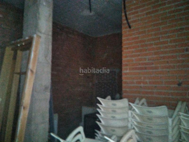 Foto 3fe08fef-1b2d-4181-afe4-16c17c9d3f34. Alquiler local comercial  a pie de calle en Cáceres