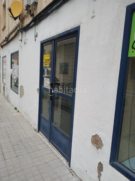Foto dec44d35-0610-4da9-86b6-646688d989d6. Alquiler local comercial local céntrico zona colon en Cáceres