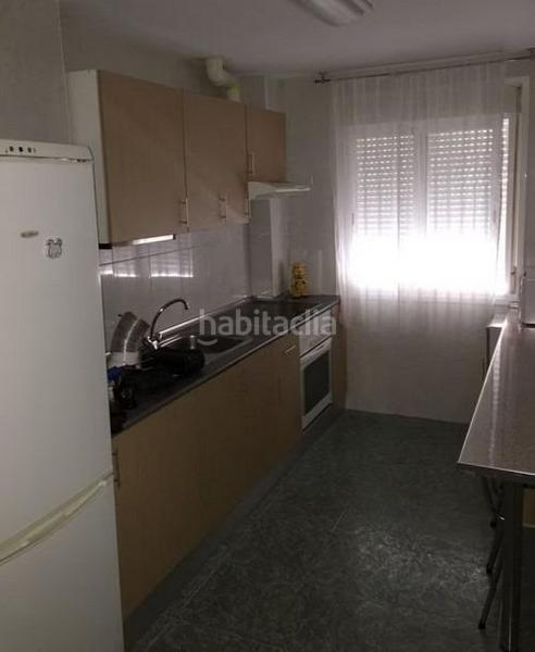 Foto c2e260fa-94f1-45ee-b014-c8b449fa6f75. Appartement avec chauffage parking dans Casco Antiguo Cáceres