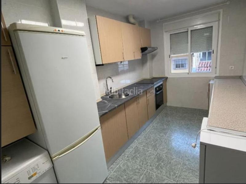 Foto de84fa49-c386-4e1c-ac8c-0391e099eb8f. Appartement avec chauffage parking dans Casco Antiguo Cáceres