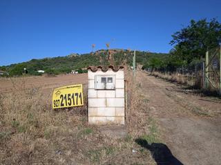 Finca rústica a Valdesalor - Rincón de Ballesteros. Parcela 2.500 m2, con acceso directo carretera.