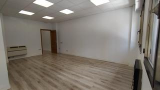 Rent Office space in Centro. Oficina en la misma cruz de los caídos