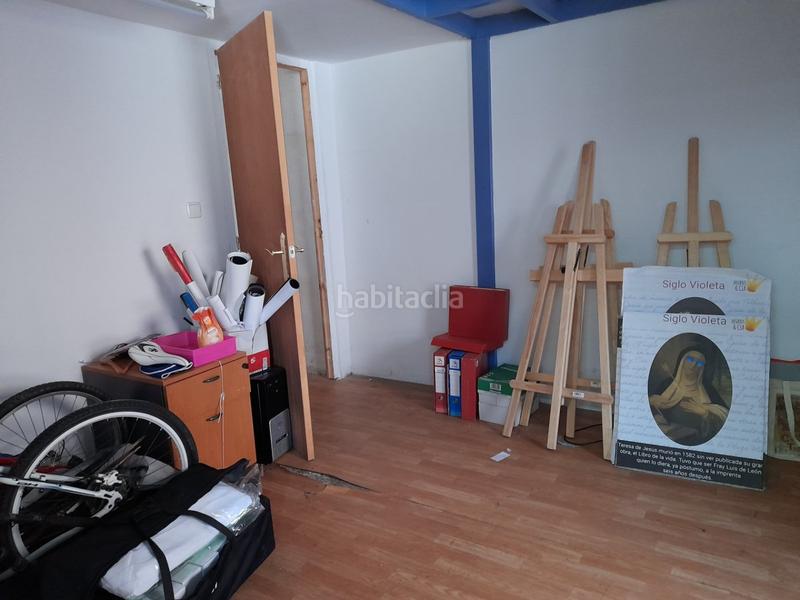 Foto 47b7e305-79f5-43b6-a5ec-c73640225327. Alquiler local comercial precio muy ajustado !!! en Cáceres