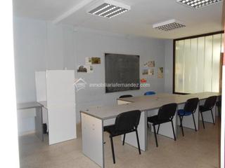 Office space in Centro. Espectacular local en pleno centro de cáceres