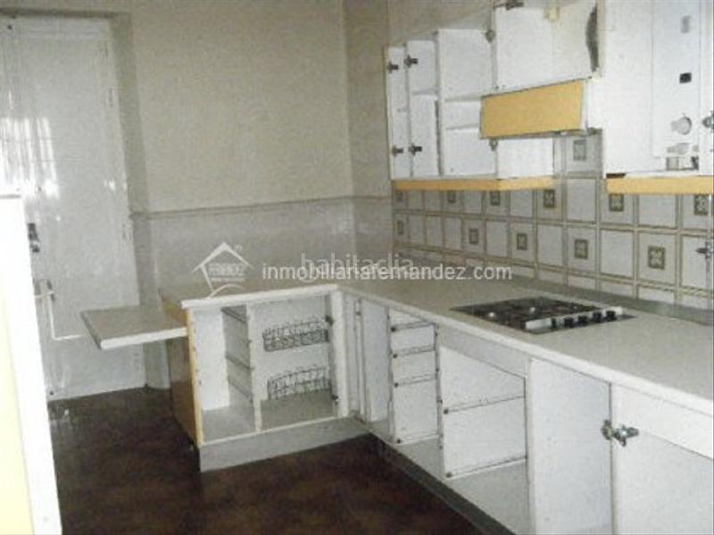 Foto ba0f86c0-a869-4e2b-88cf-e59042349ee4. Pis amb aparcament a Casco Antiguo Cáceres