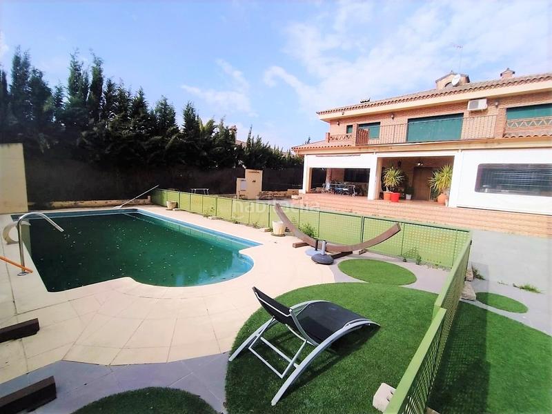 Foto cec42b85-22a8-4e3c-827a-e10bc2a50325. Chalet  de lujo en el Ceres Golf en Ceres Golf Cáceres