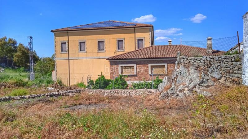 Foto 08f51e58-7b22-4aa6-92fd-4e26b09d4f60. Terreno residencial terreno urbano con casa en montanchez en Montánchez