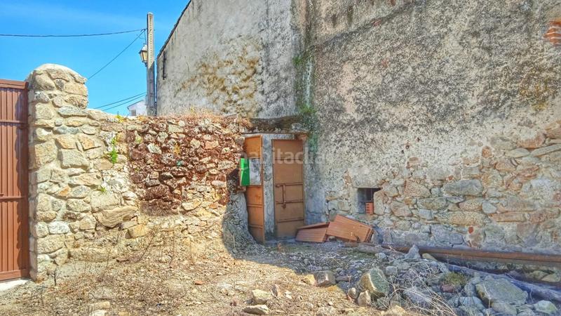 Foto 8b648f30-a3a5-4d30-8c74-f397feafde22. Terreno residencial terreno urbano con casa en montanchez en Montánchez