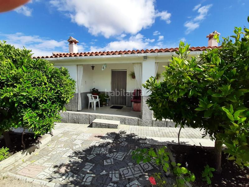 Foto 067797f9-641e-408d-8b3c-6d9f76fa5fb6. Xalet amb calefacció aparcament piscina a Malpartida de Cáceres