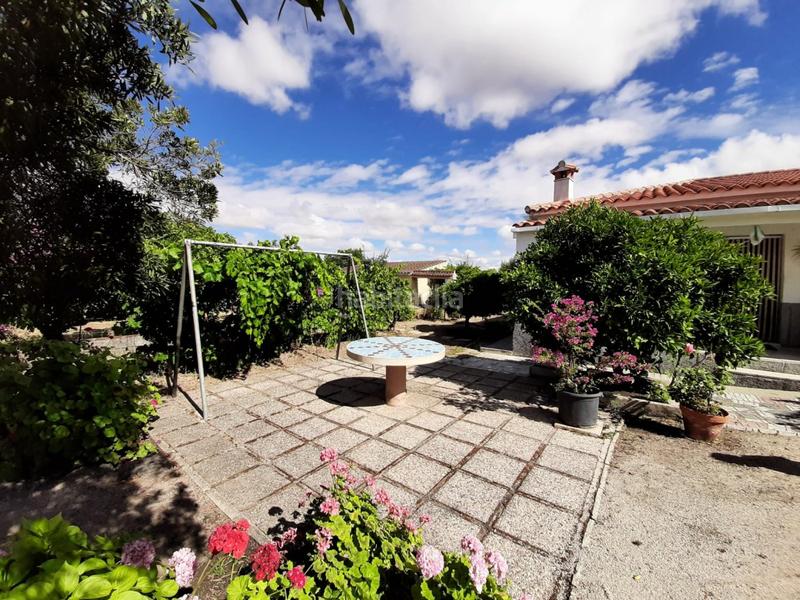 Foto 85ad7a05-f711-46e8-8a7e-bbdc8fc423dc. Xalet amb calefacció aparcament piscina a Malpartida de Cáceres