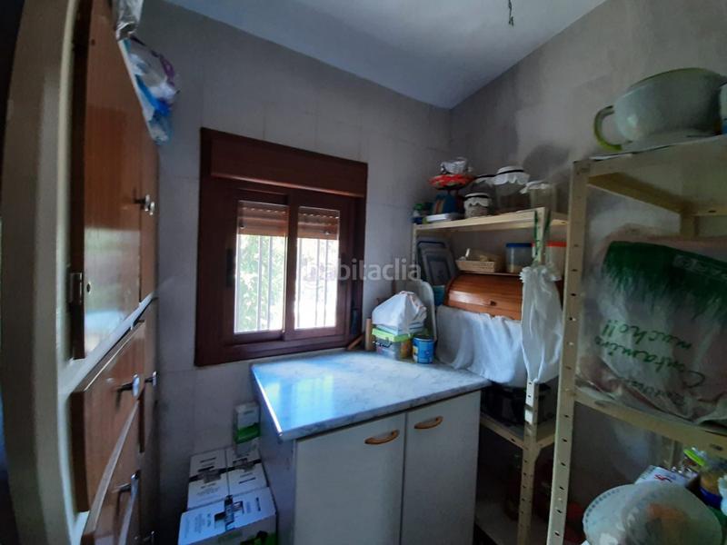 Foto d05fb03e-1cab-412d-aaed-9e4c1226c962. Xalet amb calefacció aparcament piscina a Malpartida de Cáceres