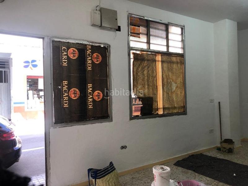 Foto b1d49386-b751-464d-a82d-33b45de30da7. Alquiler local comercial ideal para montar pequeño negocio en Cáceres