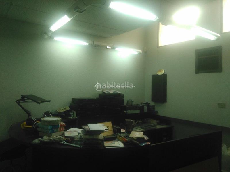 Foto 29ef670c-44ec-4bd9-8a23-f1879b1836db. Miete geschäftsraum in Casco Antiguo Cáceres