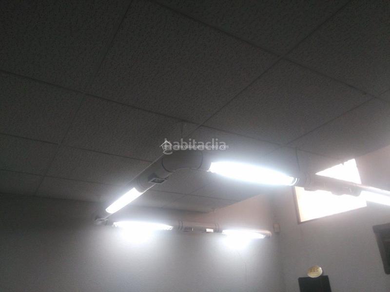 Foto 3f9fefb7-5851-4ab3-8ba9-2027748fe378. Location local commercial dans Casco Antiguo Cáceres